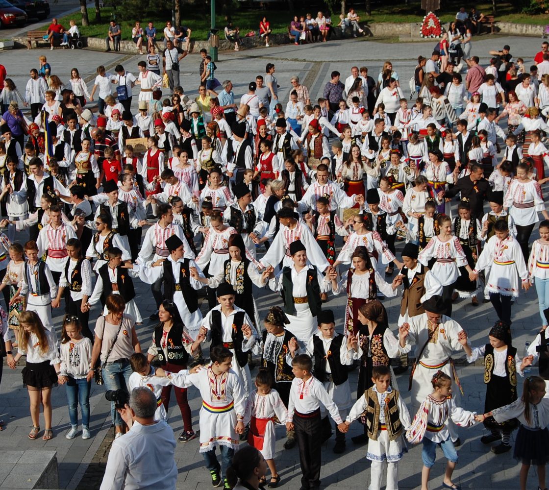 Ia românească, promovată în Centrul Civic din Reșița