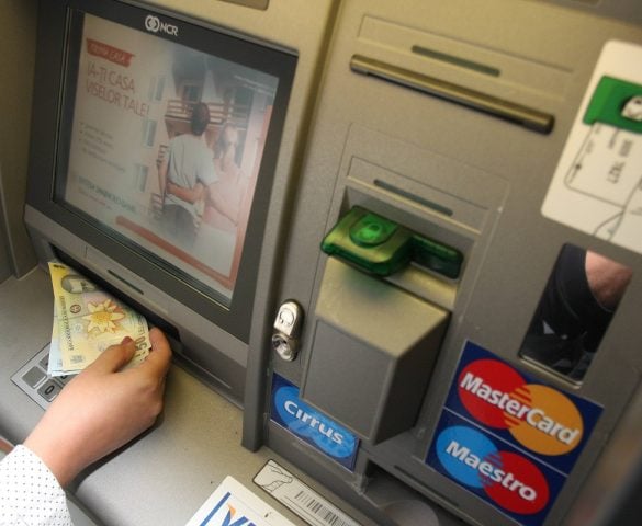 Moldova Nouă fără bani în ,,bancomate”